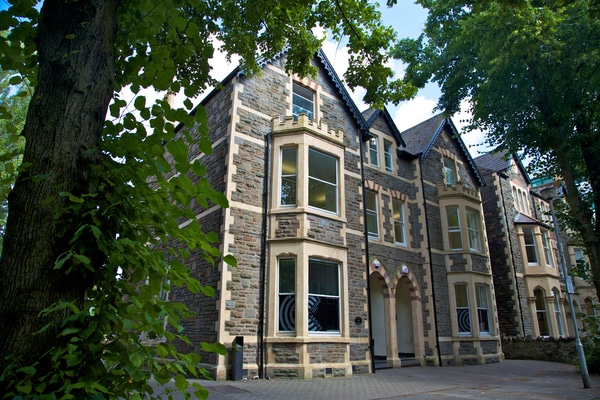 Cea school buildings ecole anglais cardiff